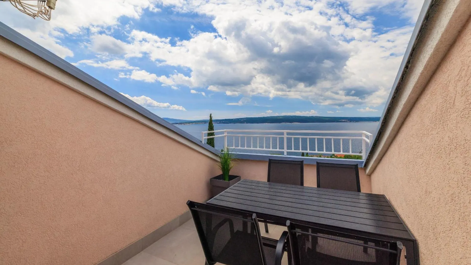 Apartments Victoria Dramalj 0*,  Croatia