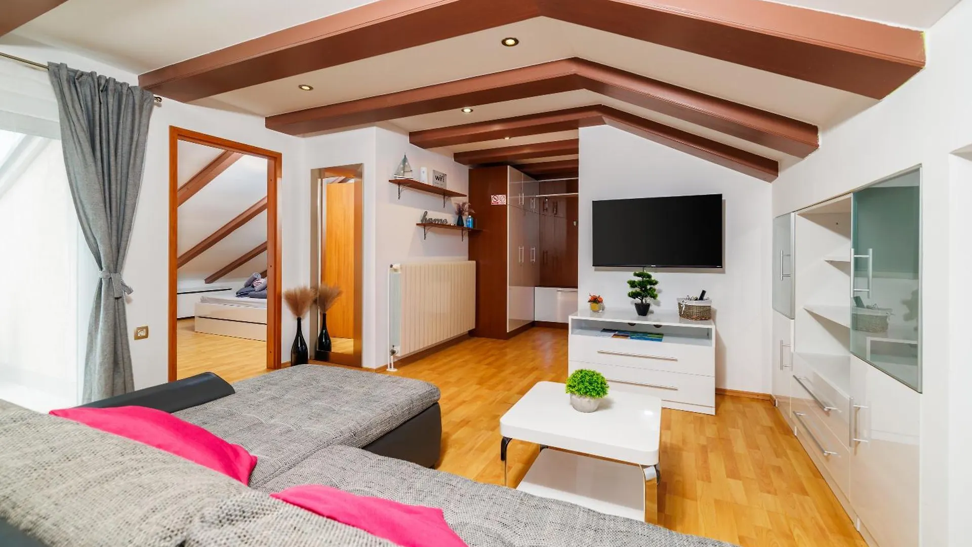 Apartments Victoria Dramalj Croatia