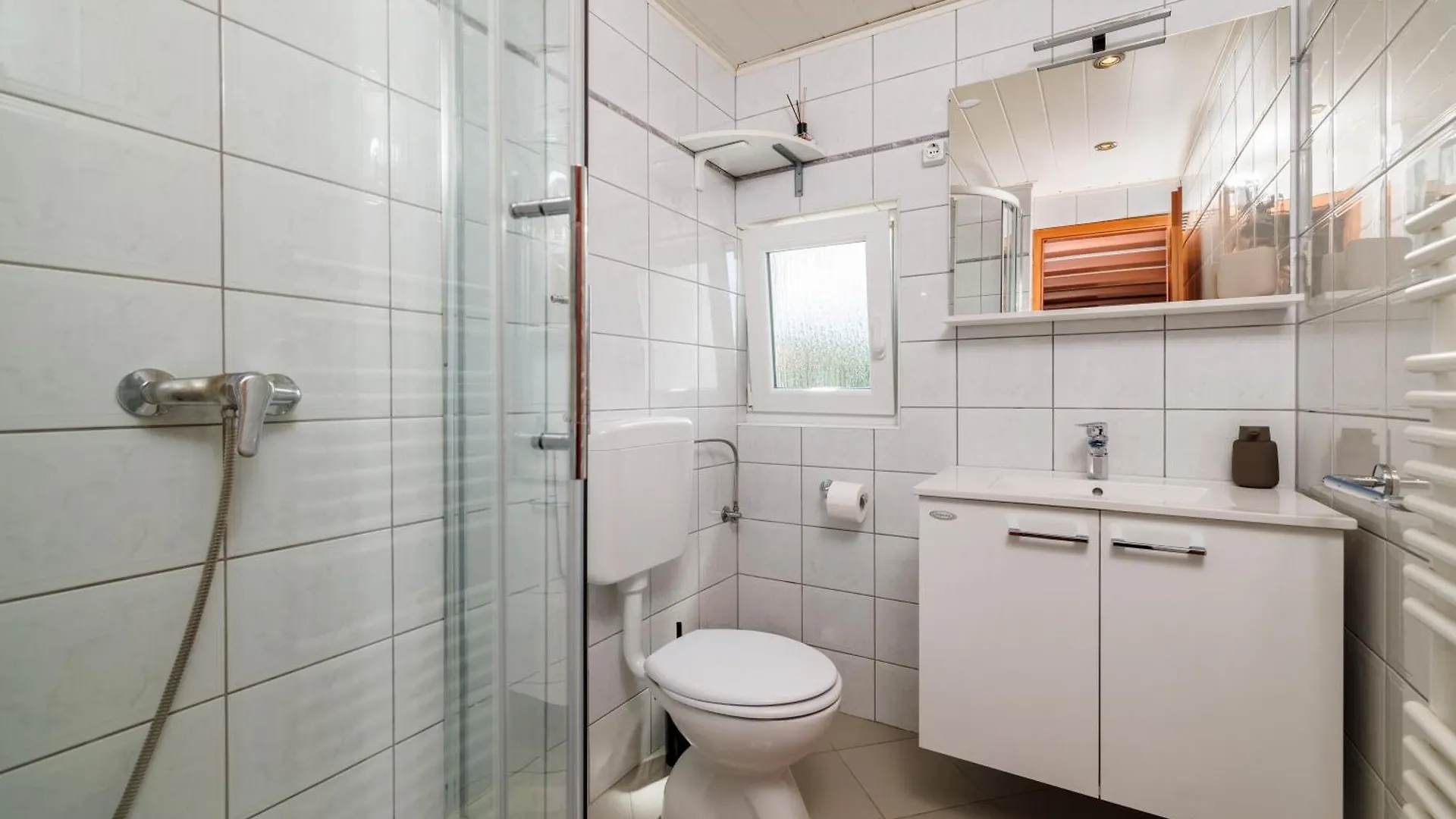 Apartments Victoria Dramalj 0*,  Croatia