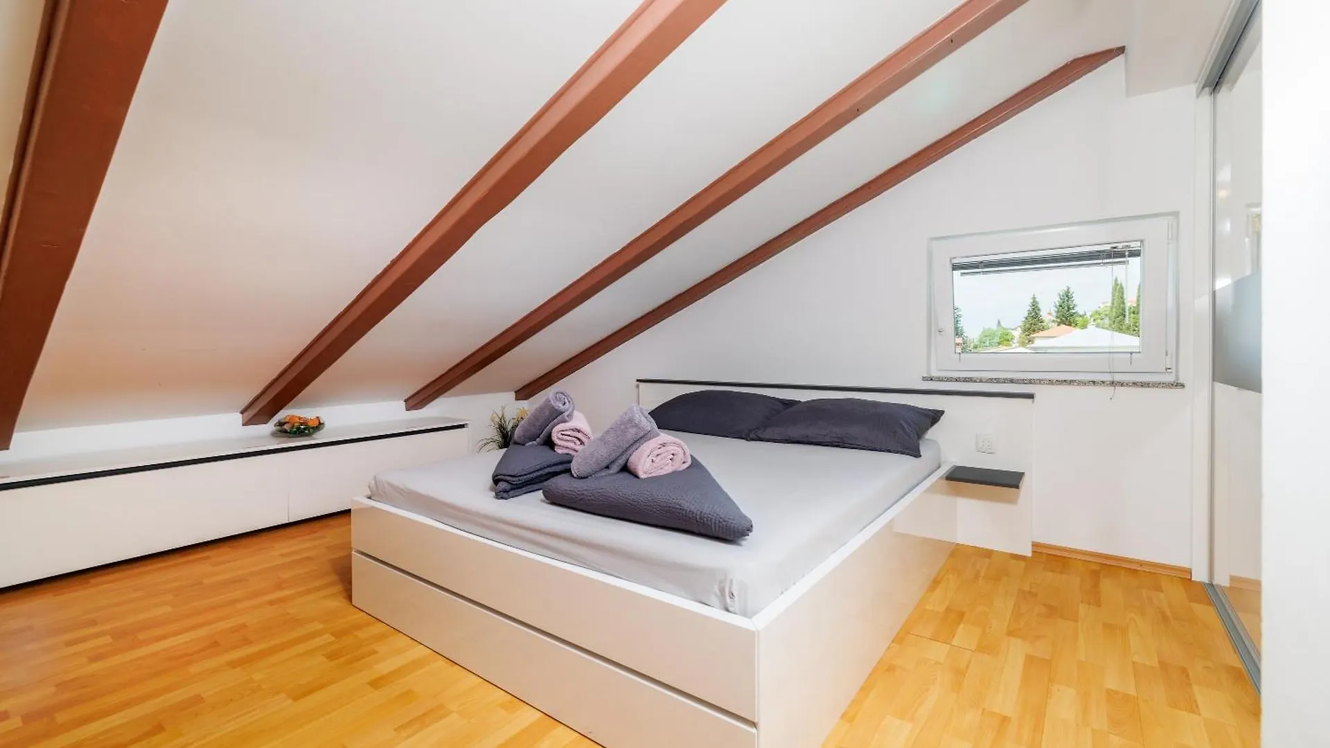 Apartments Victoria Dramalj Croatia